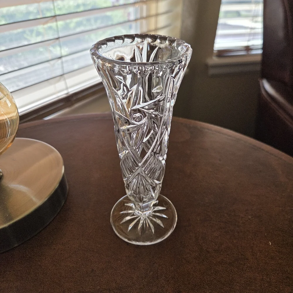 Vintage Crystal Pinwheel Design Flower Bud Vase 6.75